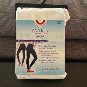 Spanx Assets Red Hot Label Leggings Size M NWT